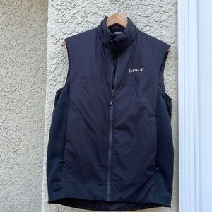 Arc'Teryx Season 12 Cast & Crew Black Vest Men's Size 12